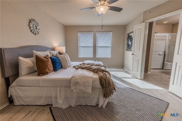 1569 Motherwell Drive, Seguin, TX 78155