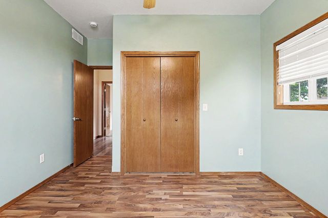 922 E Karla Ct, Haysville, KS 67060