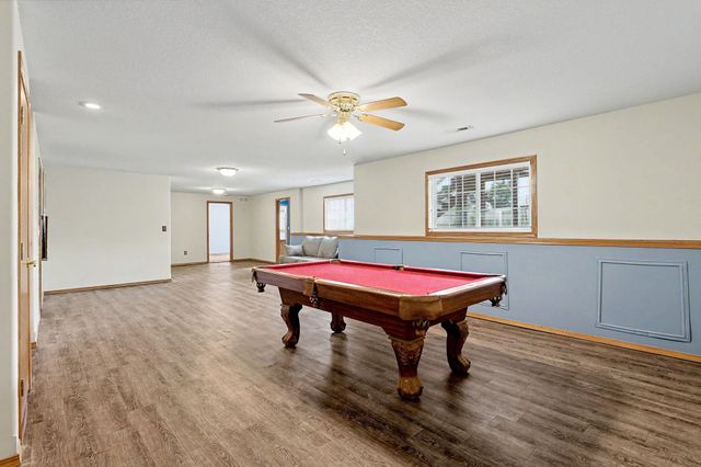 922 E Karla Ct, Haysville, KS 67060