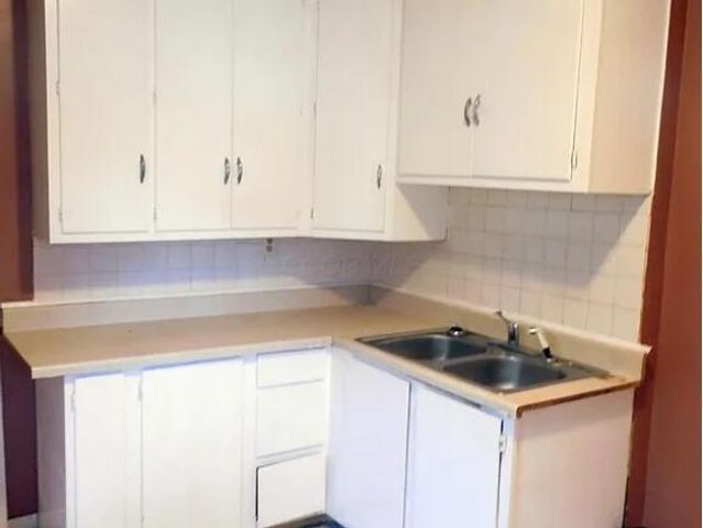 70 N Warren Avenue, Columbus, OH 43204