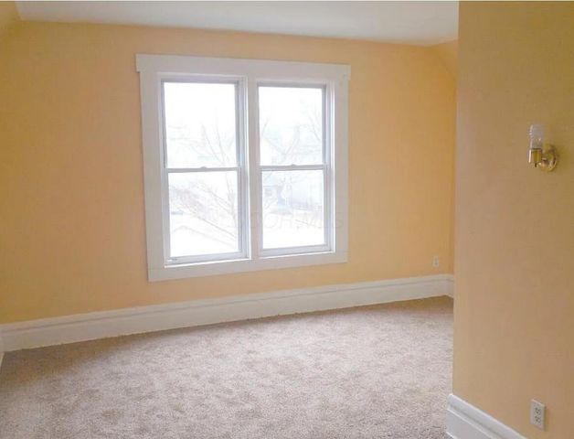 70 N Warren Avenue, Columbus, OH 43204