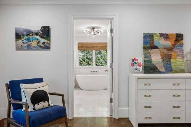 6717 Meadow Lake Avenue, Dallas, TX 75214