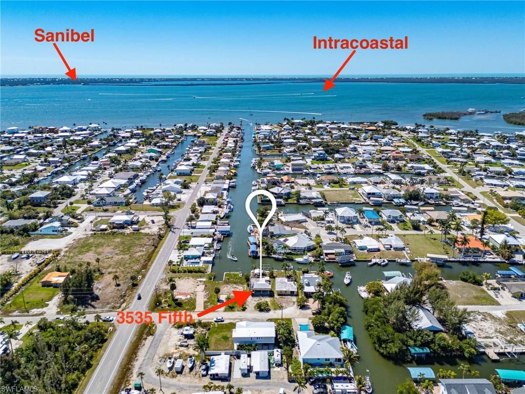 3535 FIFTH AVE, ST. JAMES CITY, FL 33956 — exterior