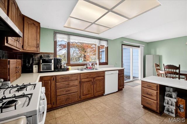 1710 Kilmory Drive, Florissant, MO 63031