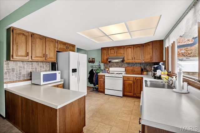 1710 Kilmory Drive, Florissant, MO 63031