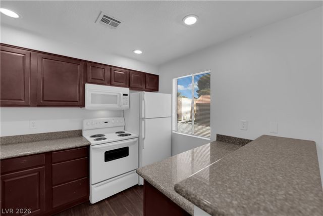 4421 Alexis Drive 428, Las Vegas, NV 89103