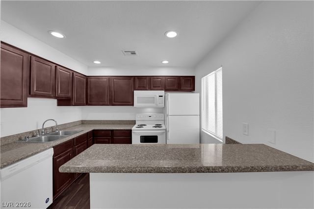 4421 Alexis Drive 428, Las Vegas, NV 89103