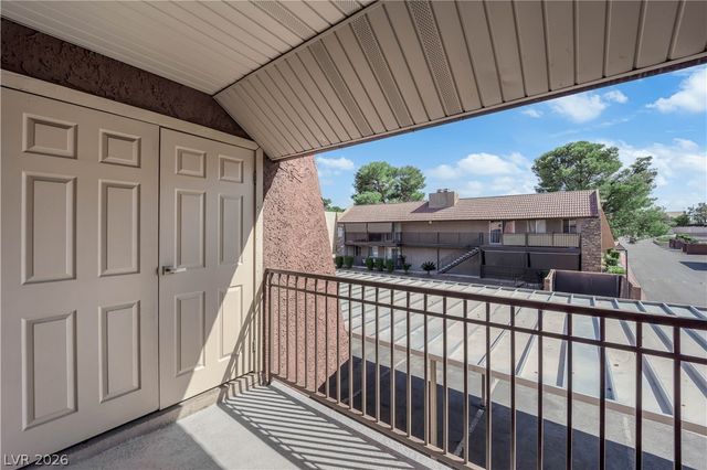 4421 Alexis Drive 428, Las Vegas, NV 89103