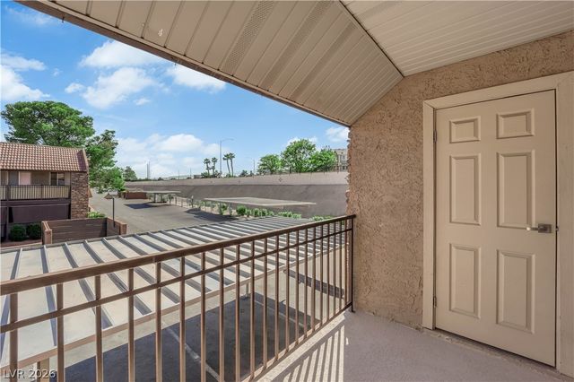 4421 Alexis Drive 428, Las Vegas, NV 89103