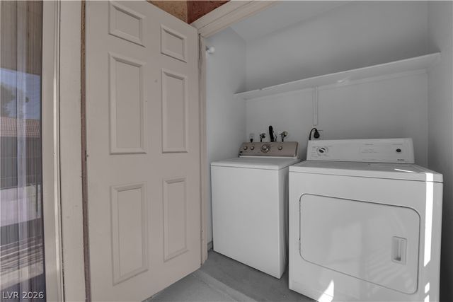 4421 Alexis Drive 428, Las Vegas, NV 89103