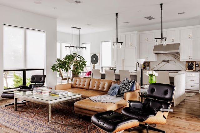 2314 Westoak DR, Austin, TX 78704