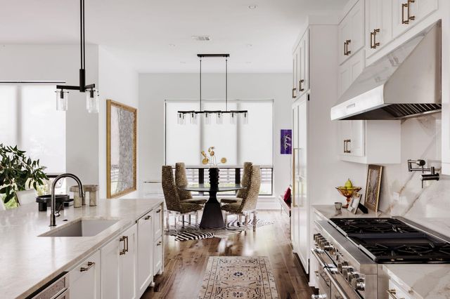 2314 Westoak DR, Austin, TX 78704