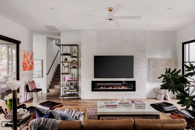 2314 Westoak DR, Austin, TX 78704