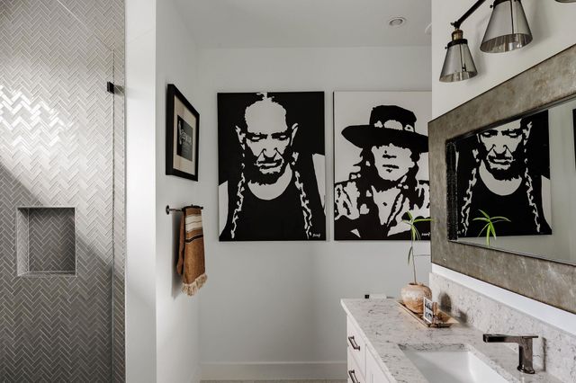 2314 Westoak DR, Austin, TX 78704