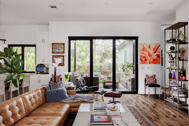 2314 Westoak DR, Austin, TX 78704