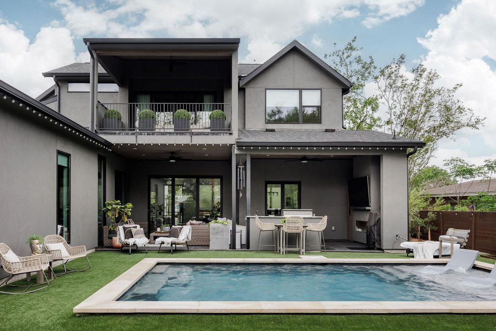 2314 Westoak DR, Austin, TX 78704