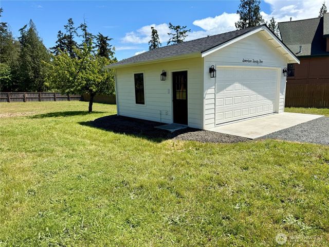 1725 Woodcock Road, Sequim, WA 98382