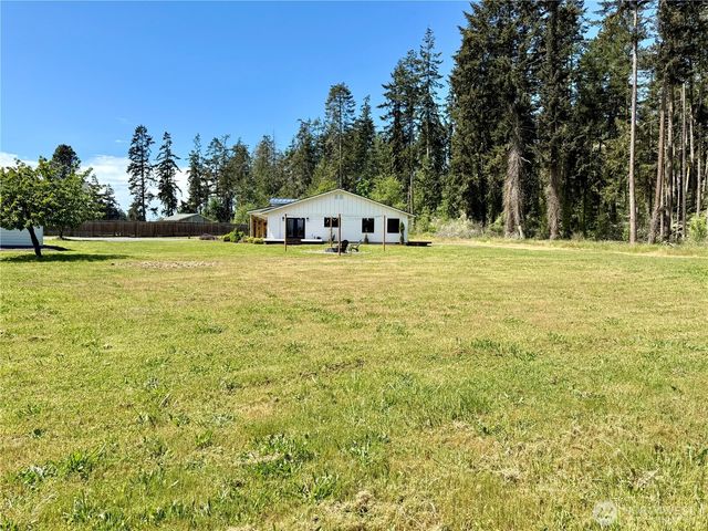 1725 Woodcock Road, Sequim, WA 98382