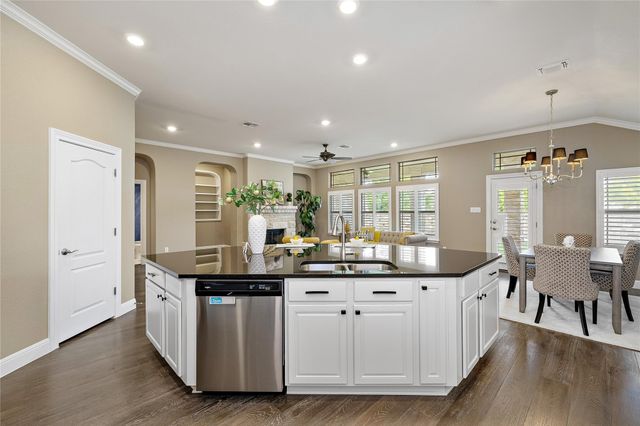 431 Freeman Park PL, Round Rock, TX 78665