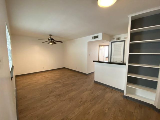 4306 Avenue A 113, Austin, TX 78751