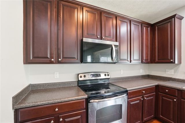 102 Waterford Boulevard, Fairborn, OH 45324