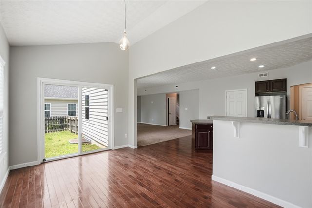 102 Waterford Boulevard, Fairborn, OH 45324