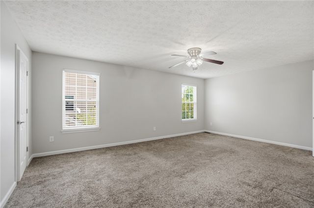 102 Waterford Boulevard, Fairborn, OH 45324