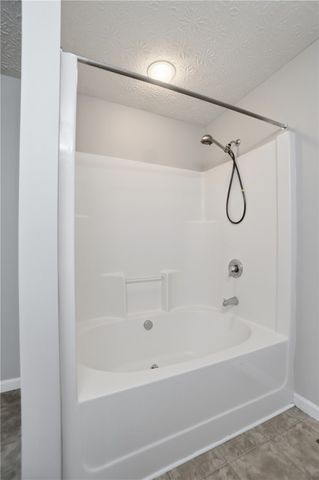 102 Waterford Boulevard, Fairborn, OH 45324