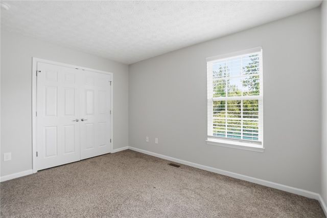 102 Waterford Boulevard, Fairborn, OH 45324