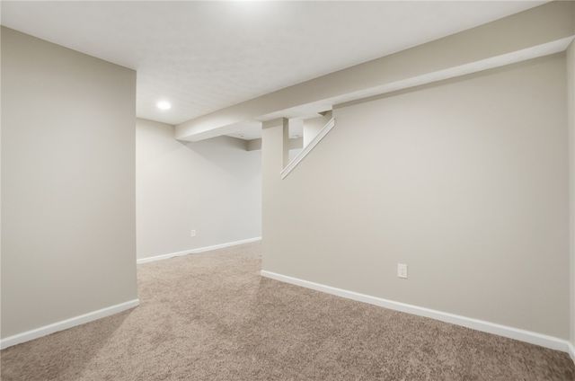 102 Waterford Boulevard, Fairborn, OH 45324