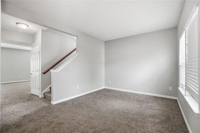 102 Waterford Boulevard, Fairborn, OH 45324