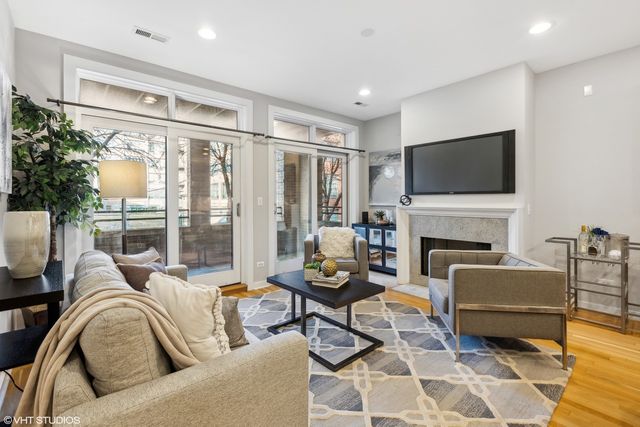 685 N PEORIA Street 1N, Chicago, IL 60642