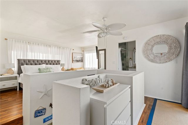20 C Pacific Avenue, Surfside, CA 90743