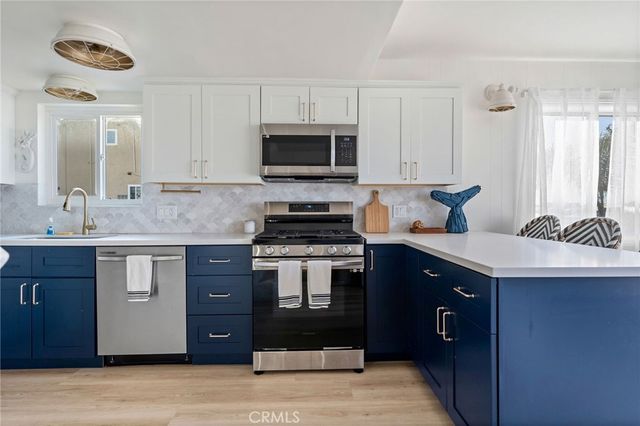 20 C Pacific Avenue, Surfside, CA 90743