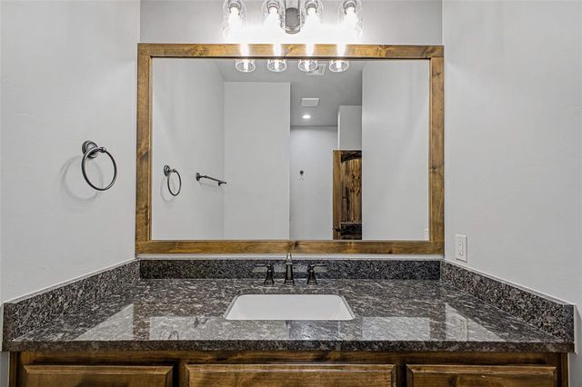 1185 Wolf Creek Drive, Blanchard, OK 73010