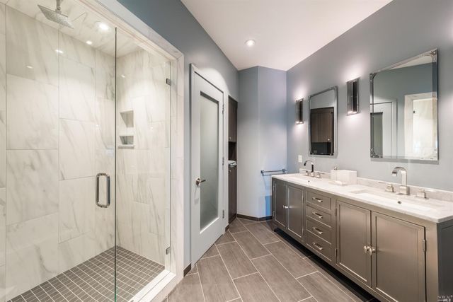 9 Bournemouth Rd, St. Helena, CA 94574