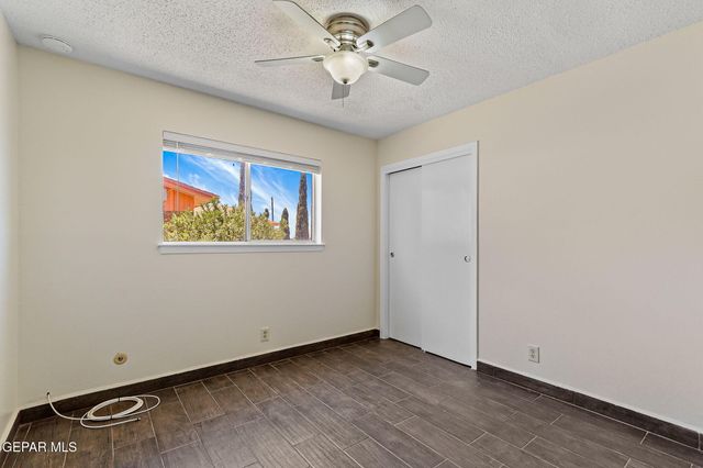 2608 DAN SIKES Drive, El Paso, TX 79936