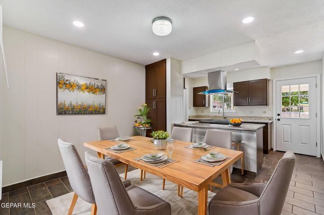 2608 DAN SIKES Drive, El Paso, TX 79936