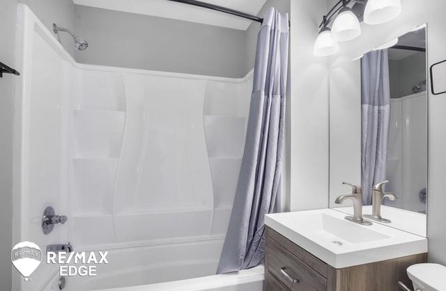 2190 Kircher Court, Auburn Hills, MI 48326