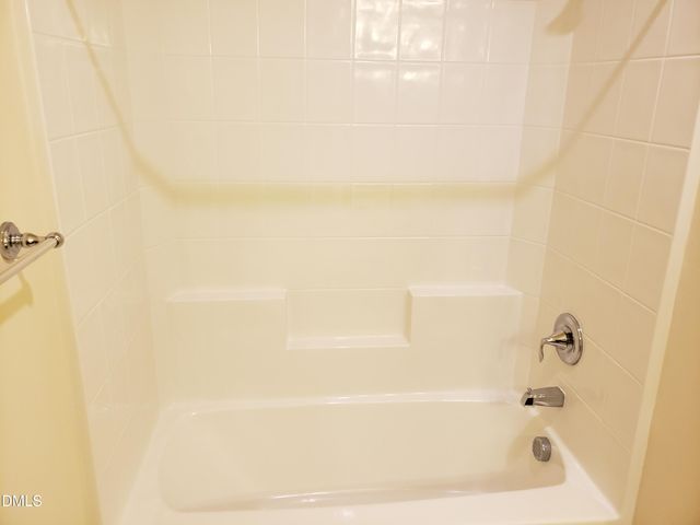 16 Grifton Place, Durham, NC 27704