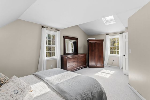 14 Weaver Place, Weare, NH 03281