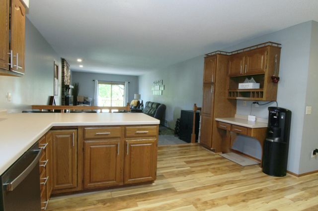 7818 Davidson Court, Inver Grove Heights, MN 55076