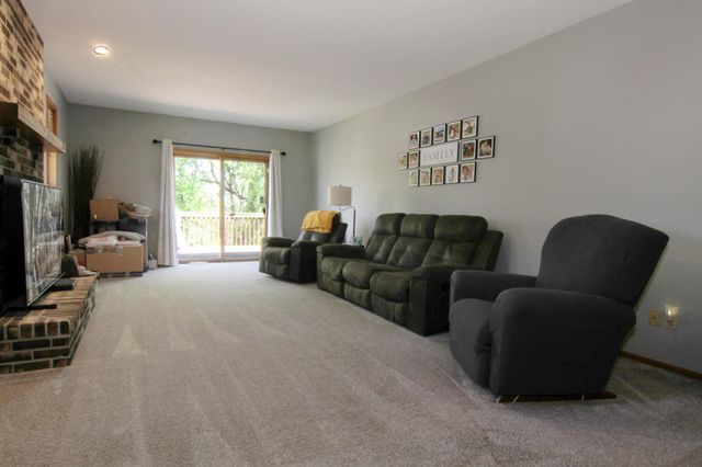 7818 Davidson Court, Inver Grove Heights, MN 55076