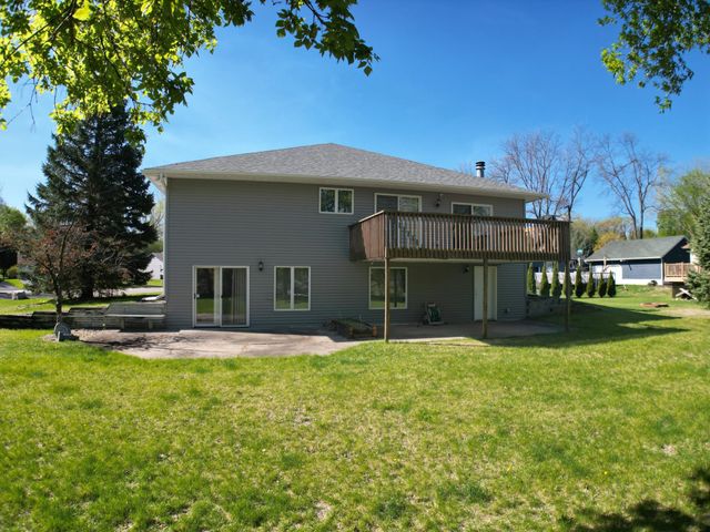 7818 Davidson Court, Inver Grove Heights, MN 55076