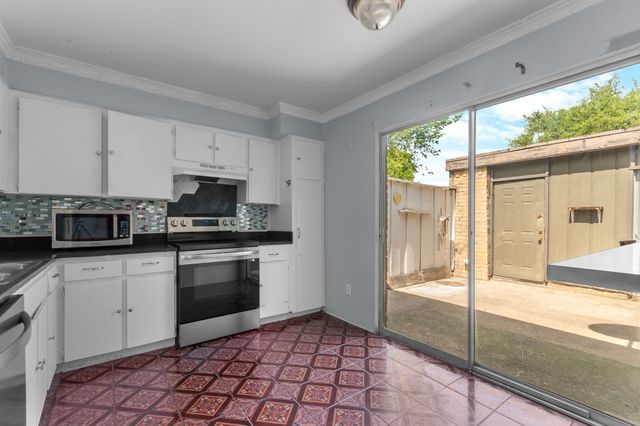 4667 Country Creek Drive 1161, Dallas, TX 75236