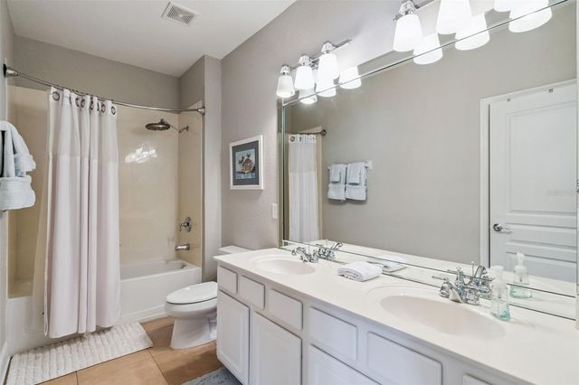 1300 SARDINIA COURT, Davenport, FL 33896