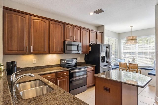 1300 SARDINIA COURT, Davenport, FL 33896