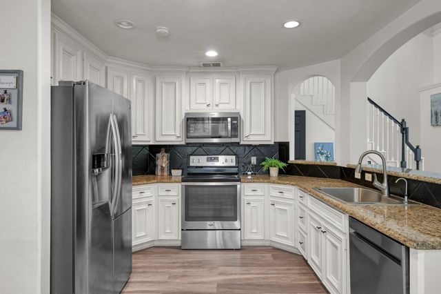 3215 Canterbury Lane, Montgomery, TX 77356