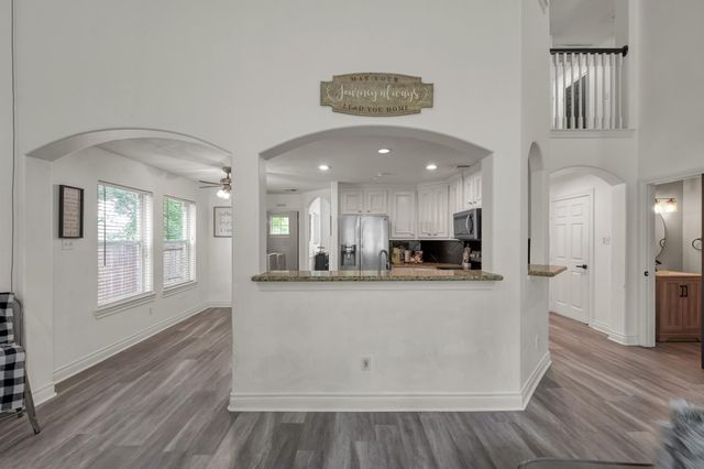 3215 Canterbury Lane, Montgomery, TX 77356