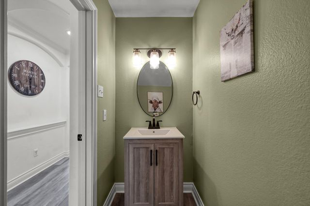 3215 Canterbury Lane, Montgomery, TX 77356
